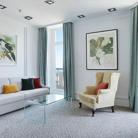 De Londres Y De Inglaterra 4*