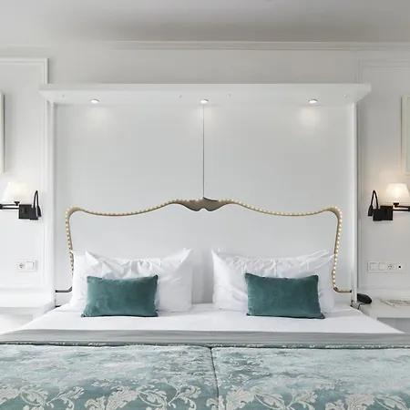 Hotell De Londres Y De Inglaterra 4*
