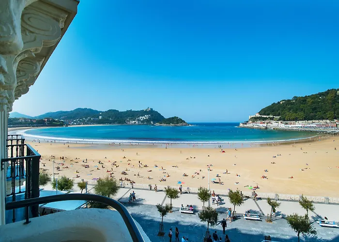 伦德雷斯茵格拉特拉酒店 酒店