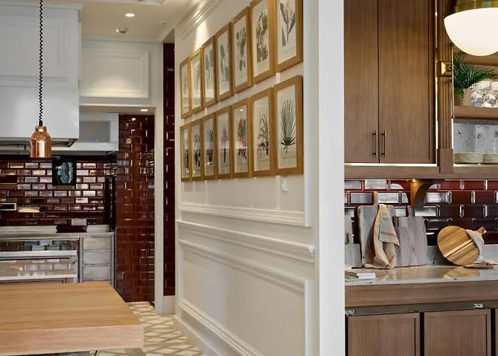 伦德雷斯茵格拉特拉酒店 4*