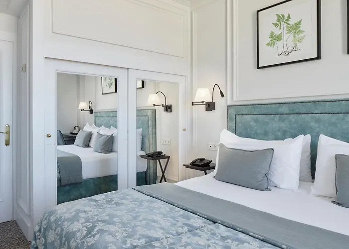 Hotel De Londres Y De Inglaterra 4*