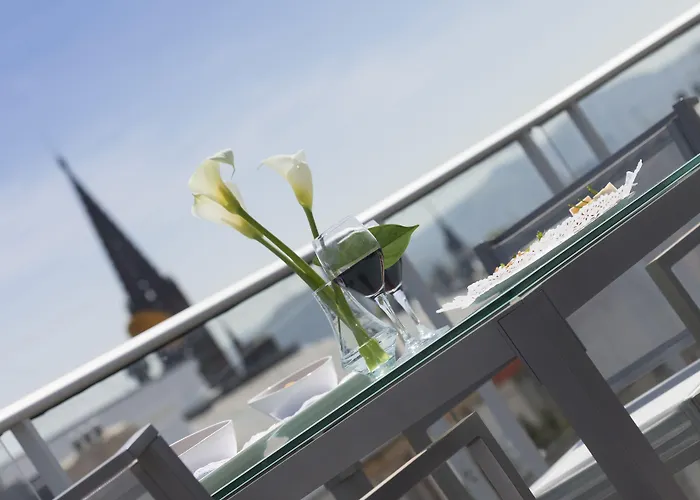 伦德雷斯茵格拉特拉酒店 4* 圣塞瓦斯蒂安