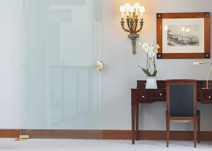 伦德雷斯茵格拉特拉酒店 酒店