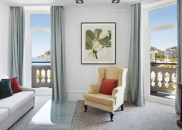 伦德雷斯茵格拉特拉酒店 4* 圣塞瓦斯蒂安