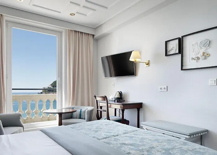 데 론드레스 이 데 잉글라테라 호텔 4*